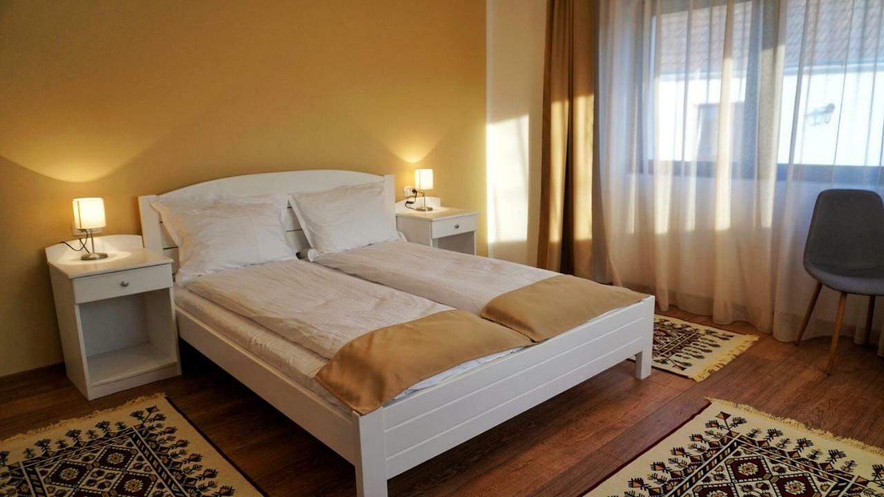 Casa Badea Hotel Riu Alb Bagian luar foto